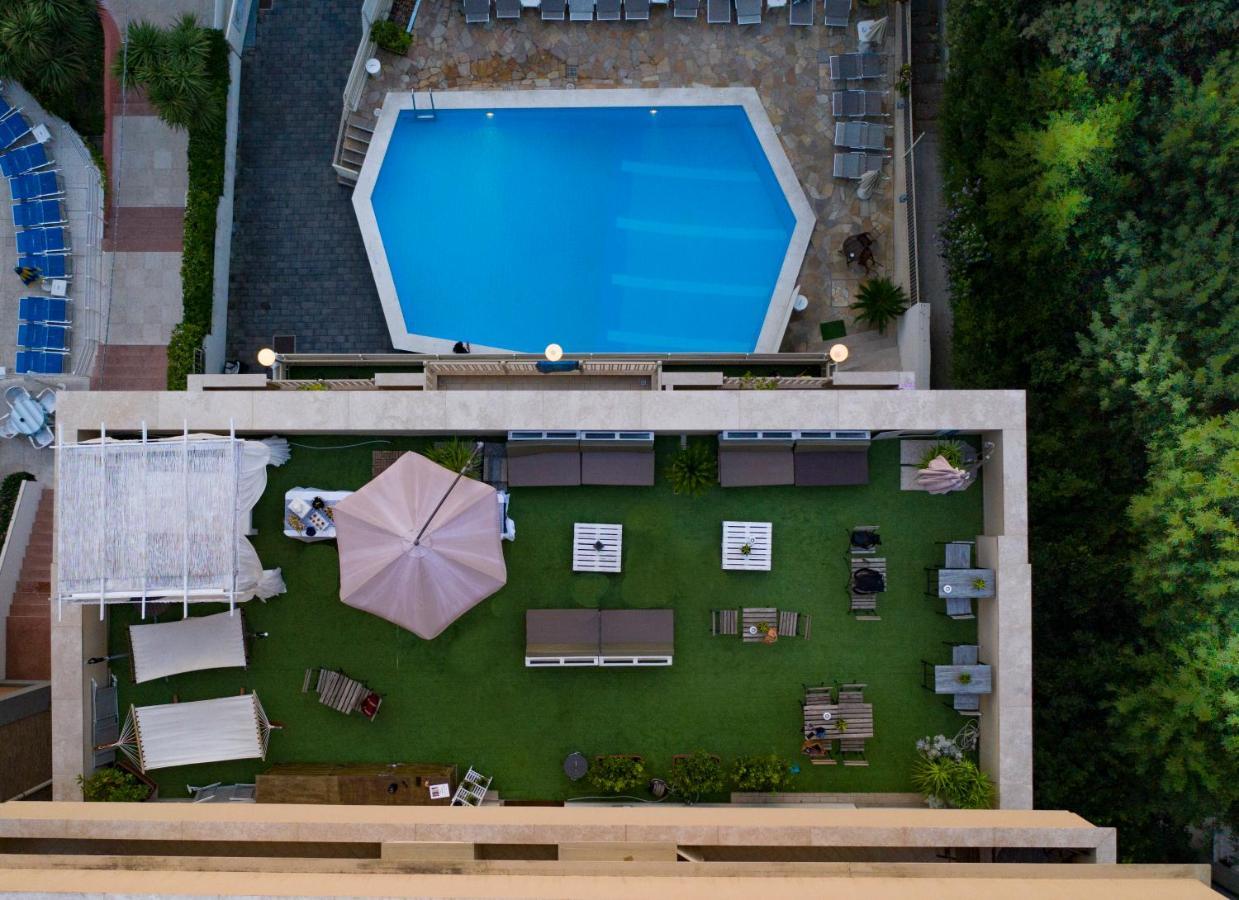 Mona Lisa Hotel Cattolica Exterior foto